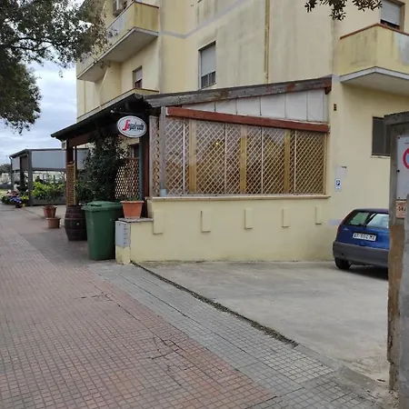 Ampio Con Parcheggio Libero Apartment